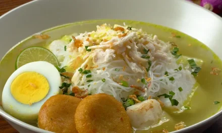 Soto Banjar: Keistimewaan Kuah Gurih Khas Kalimantan Selatan