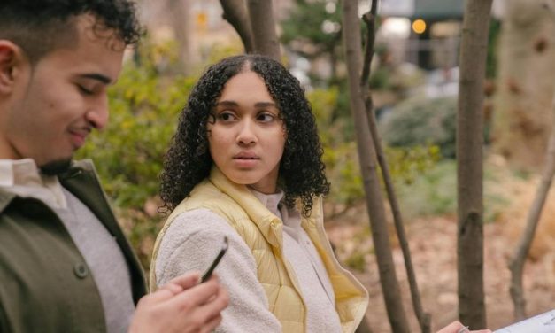 Dating App Makin Di Tinggalkan, Mak Comblang Jadi Alternatif Cari Jodoh