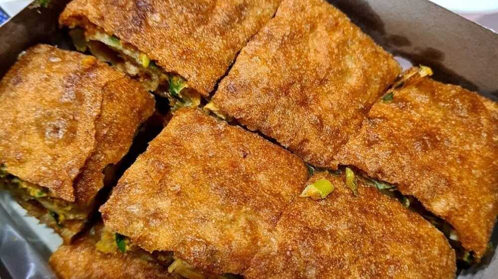 Martabak Telur: Sajian Gurih Yang Tak Pernah Lekang Oleh Waktu
