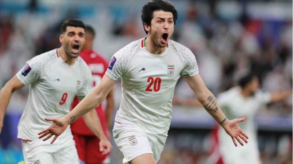 Sardar Azmoun Di Coret Dari Timnas Iran? Isu Politik Jadi Sorotan