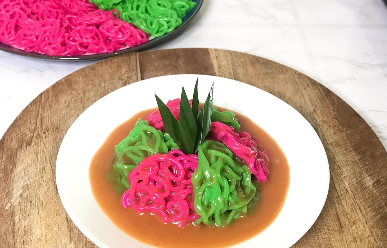 Putu Mayam: Manisnya Kenangan Dalam Setiap Serutannya