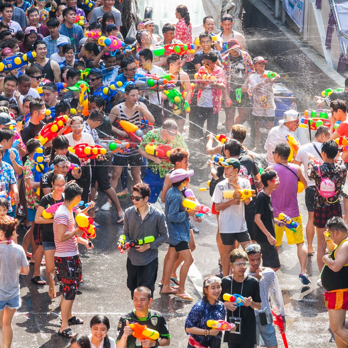 Songkran Thailand 2026: Trend Baru Festival Air Penuh Warna