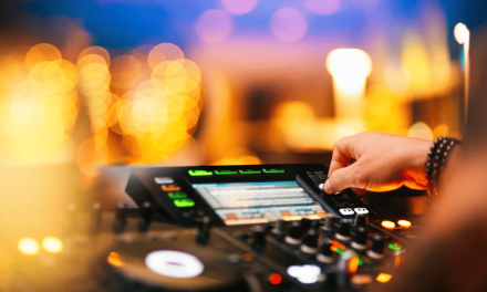 Transformasi Dunia DJ: Dari Vinyl Ke Digital, Inilah Perubahannya!