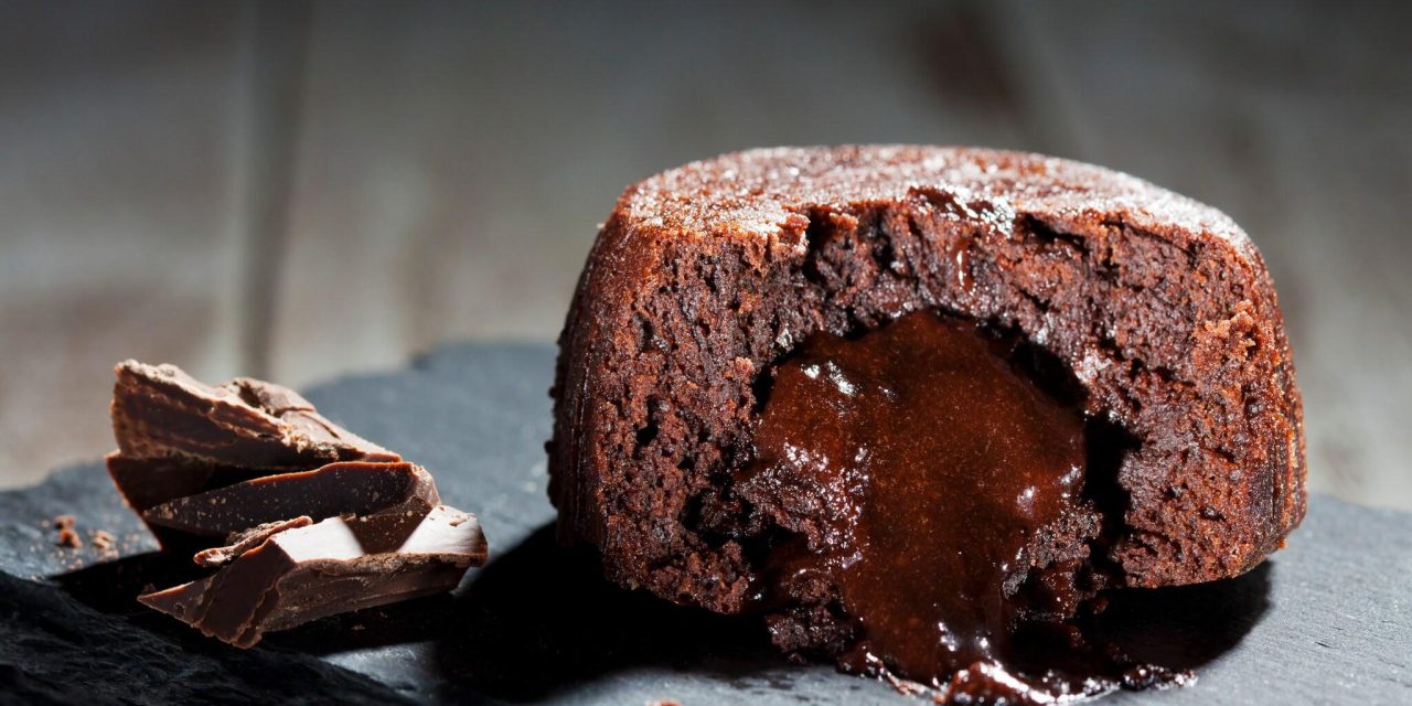 Lava Cake: Dessert Lumer Yang Selalu Bikin Ketagihan