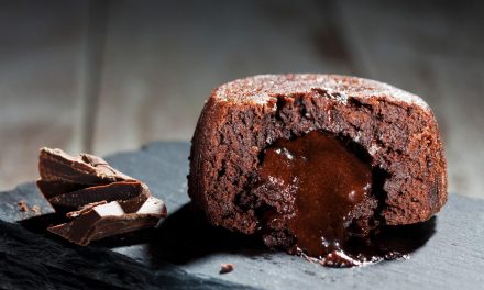 Lava Cake: Dessert Lumer Yang Selalu Bikin Ketagihan