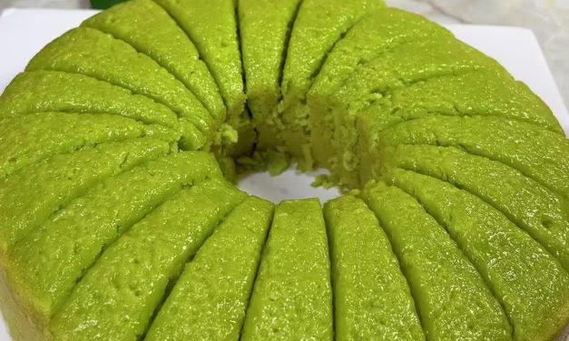 Harum Pandan Yang Menggoda! Bolu Basah Ini Selalu Laris Manis