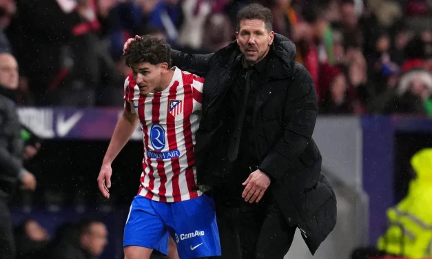 Alvarez Jadi Sasaran Suporter Atletico, Simeone Buka Suara