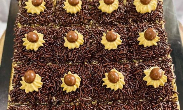 Makin Menggoda! Bolu Mocca Messes Jadi Camilan Manis Favorit
