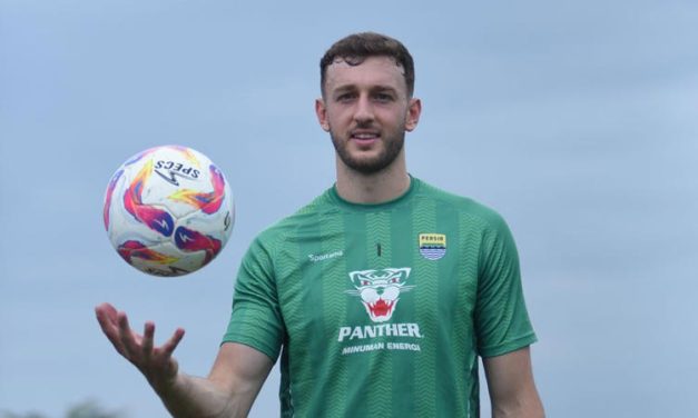 Adam Pryzbek Resmi Punya Klub Baru Usai Tinggalkan Persib