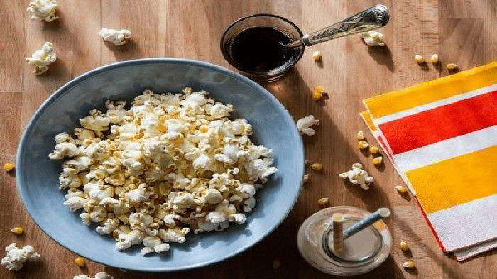 Camilan Sehat! Popcorn Polos Kaya Serat Dan Rendah Lemak