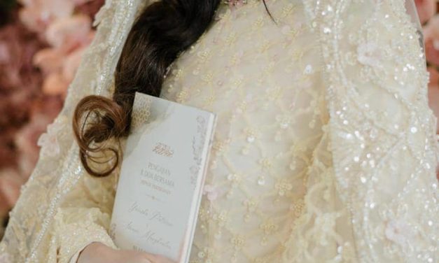 Suasana Sakral! Intip Prosesi Pengajian & Siraman Yuriska Patricia